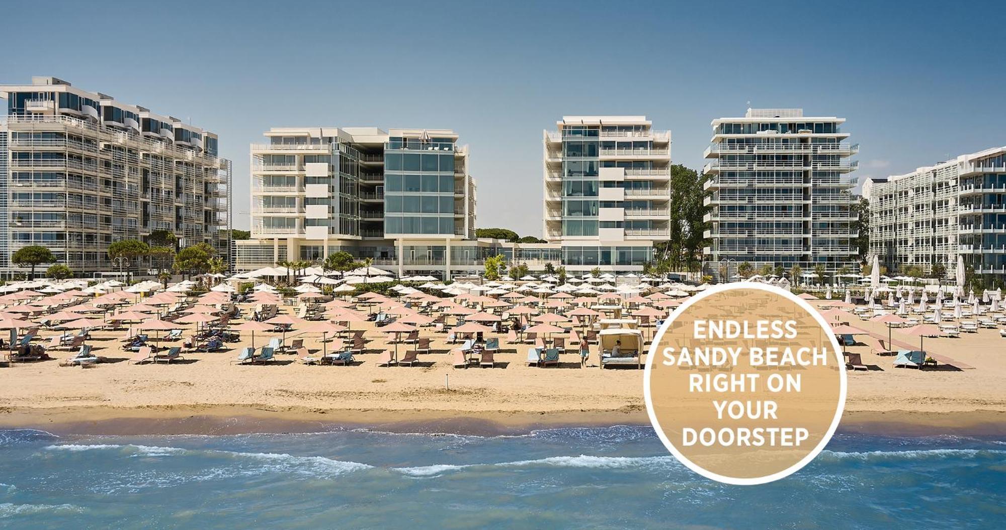 Falkensteiner Hotel & Spa Jesolo エクステリア 写真